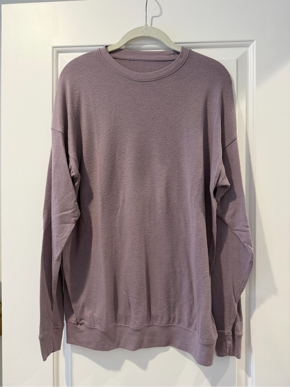 ALO Yoga Women's Crewneck Pullover in Mauve